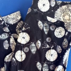 Lularoe OS Black and white leggings